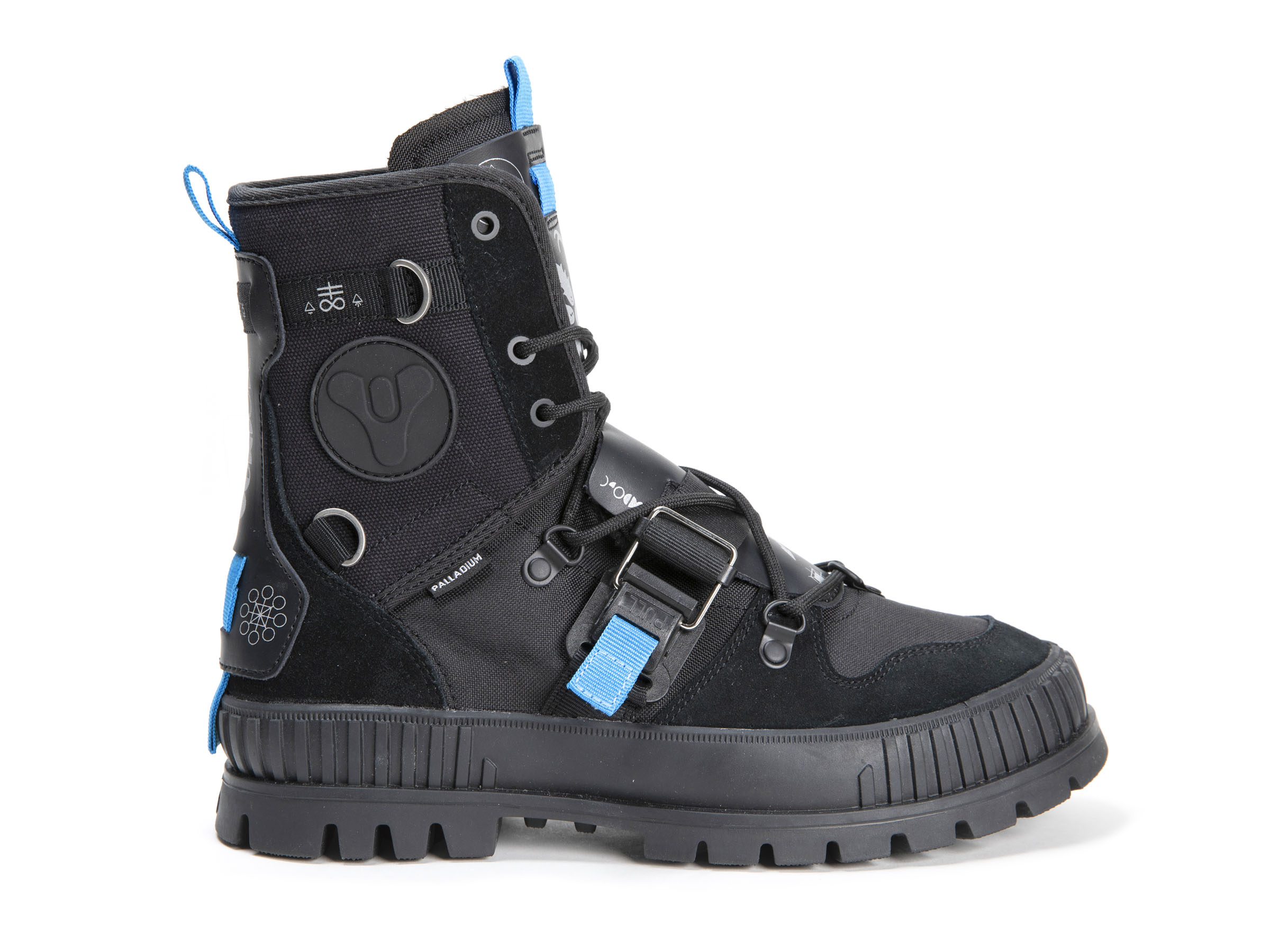 靴 Palladium boot Amazon.com | Palladium Men's Pampa Hi Boot, Vegan Canvas