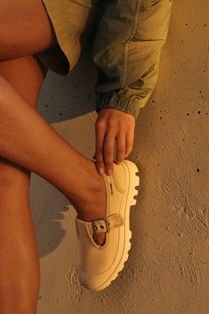 94475-210-M | PAMPA MARY-JANE WASHED | SAHARA